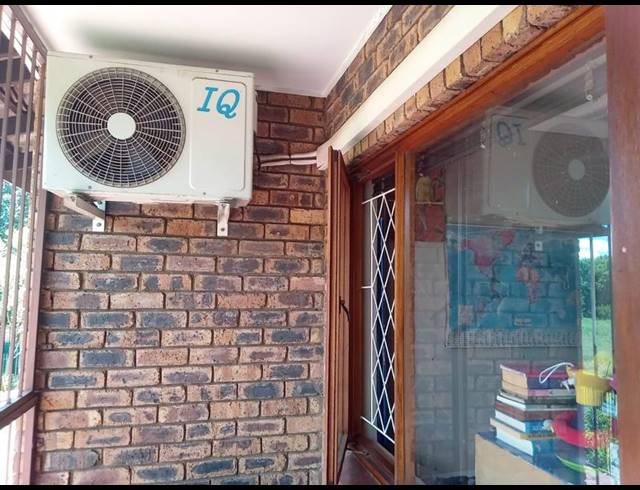 3 BEDROOM TOWNHOUSE FOR SALE IN HENNOPSPARK